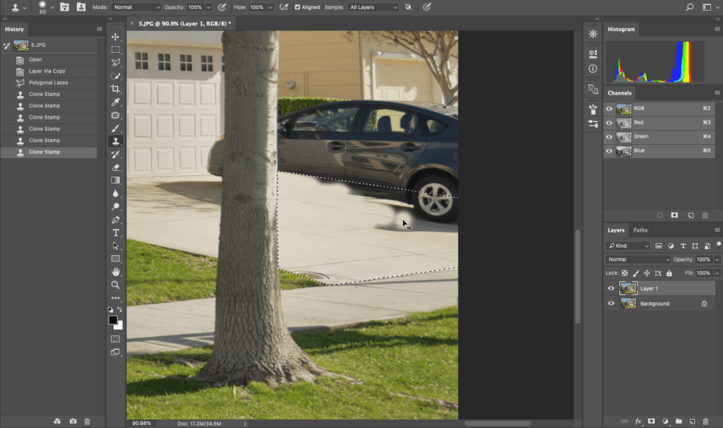 How to remove unwanted objects in Photoshop