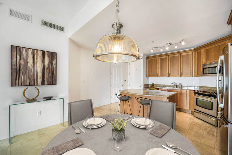 Virtual Staging by PhotoUp