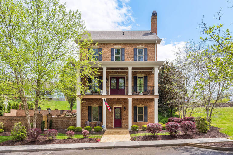 Real Estate Photo Editing by PhotoUp