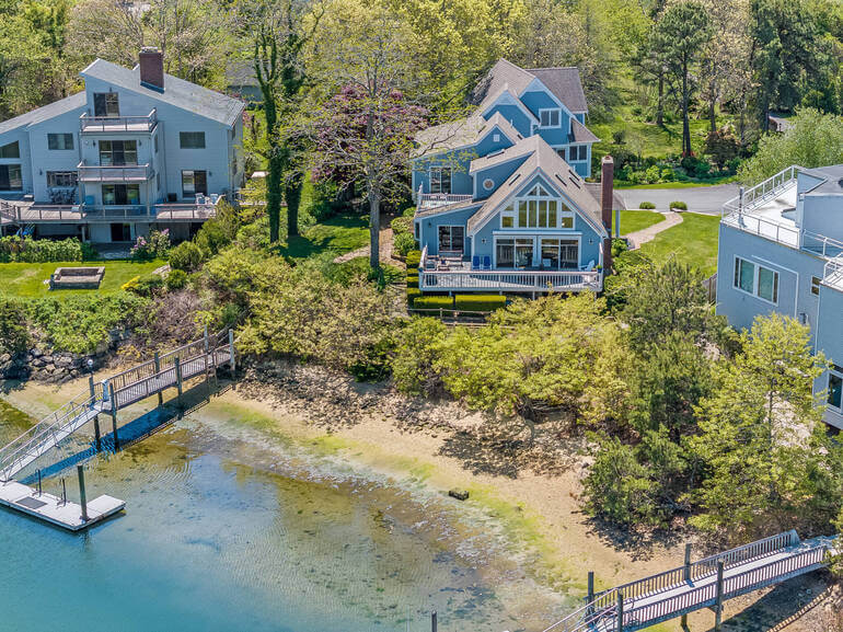 Real Estate Photo Editing by PhotoUp