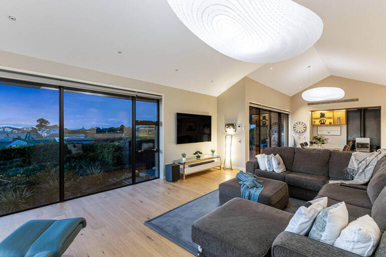 Real Estate Photo Editing by PhotoUp