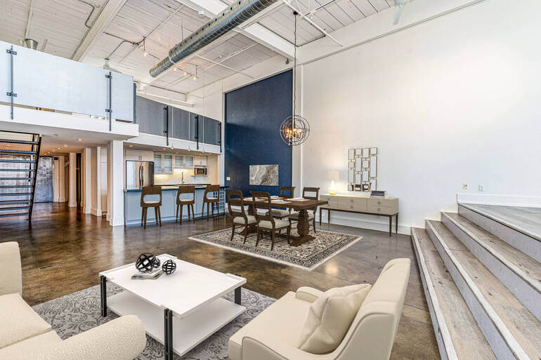 Virtual Staging by PhotoUp