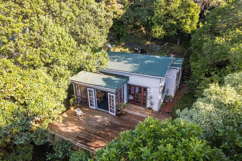 Real Estate Photo Editing by PhotoUp