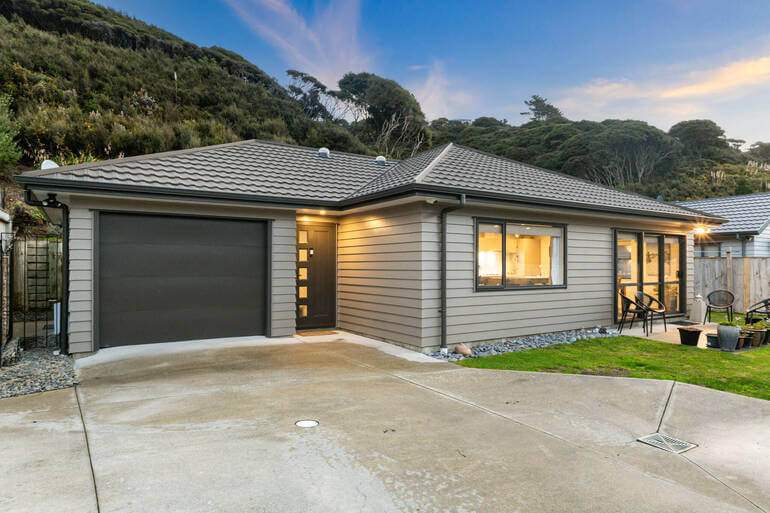 Real Estate Photo Editing by PhotoUp