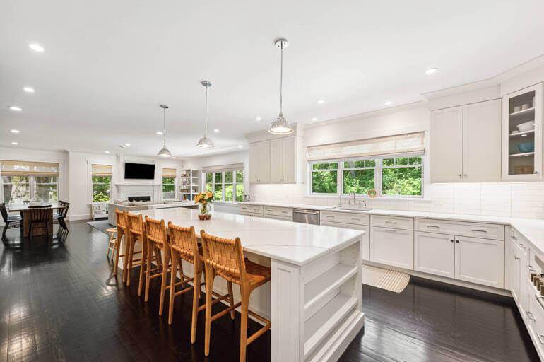 Real Estate Photo Editing by PhotoUp