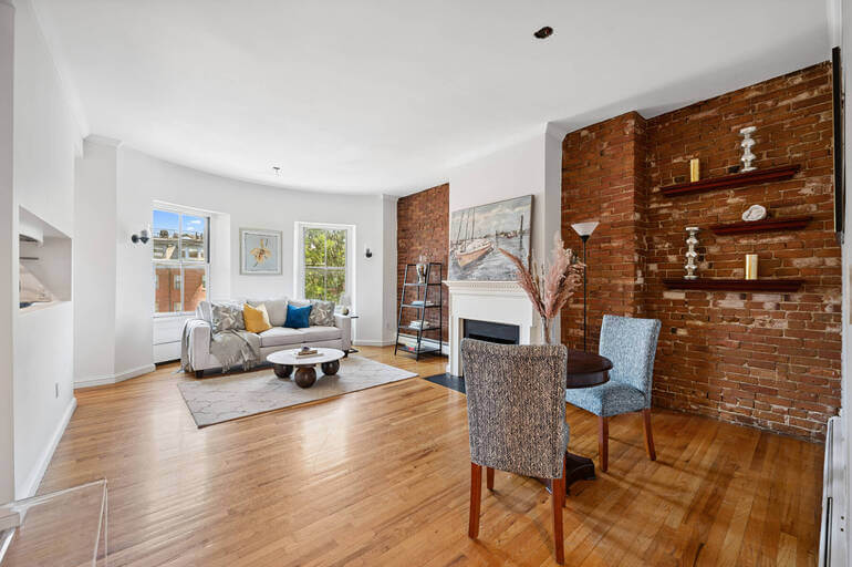 Real Estate Photo Editing by PhotoUp