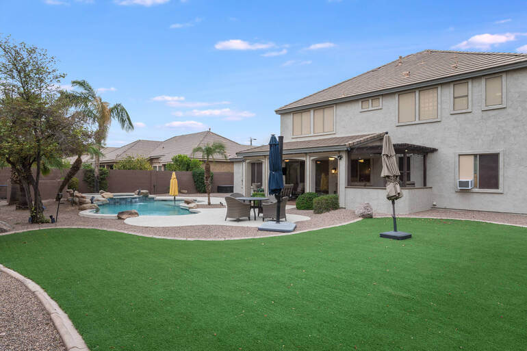 Real Estate Photo Editing by PhotoUp