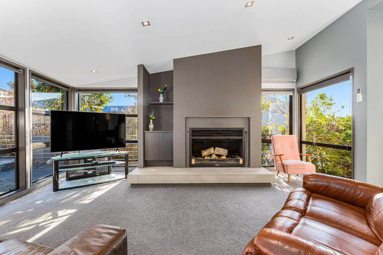 Real Estate Photo Editing by PhotoUp