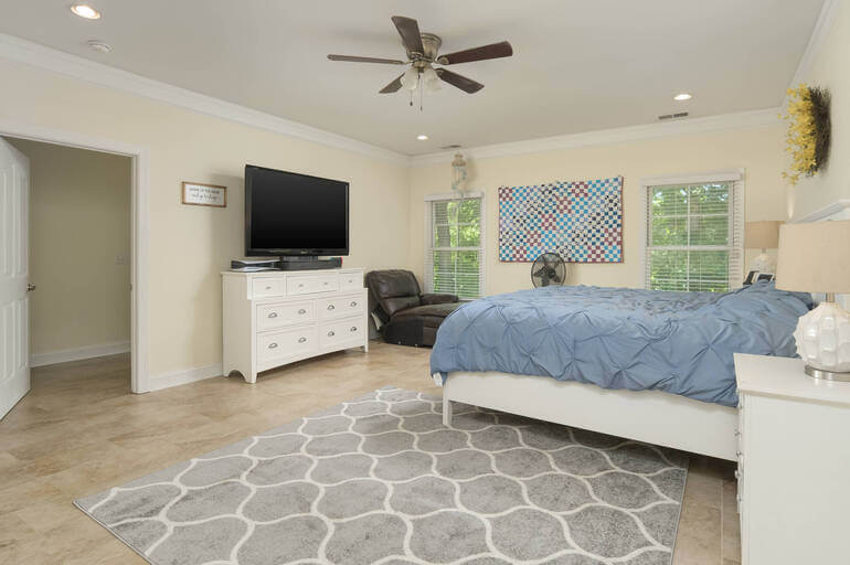Real Estate Photo Editing by PhotoUp