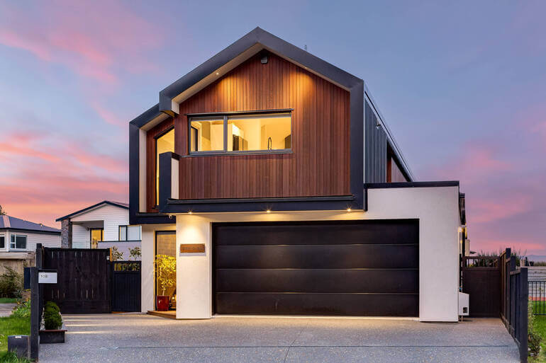 Real Estate Photo Editing by PhotoUp