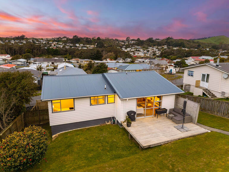 Real Estate Photo Editing by PhotoUp
