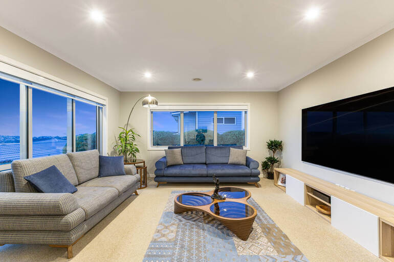 Real Estate Photo Editing by PhotoUp