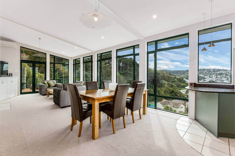 Why Window Views Are Crucial in Real Estate Photos