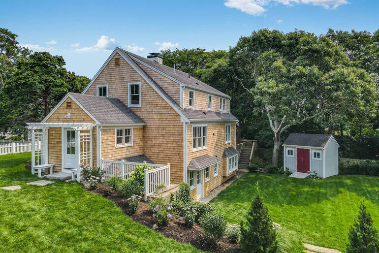 Real Estate Photo Editing by PhotoUp