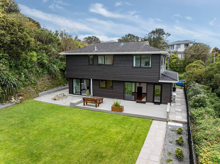 Real Estate Photo Editing by PhotoUp