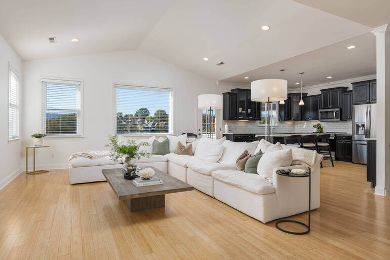 Real Estate Photo Editing by PhotoUp