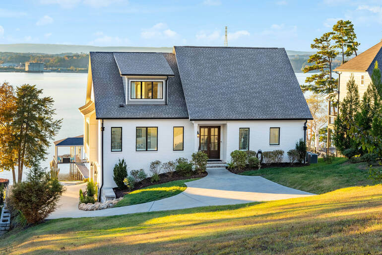 Real Estate Photo Editing by PhotoUp