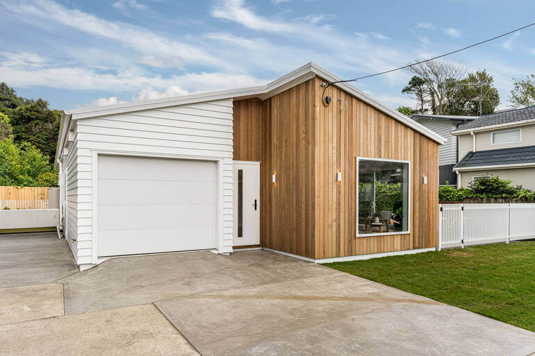 Real Estate Photo Editing by PhotoUp