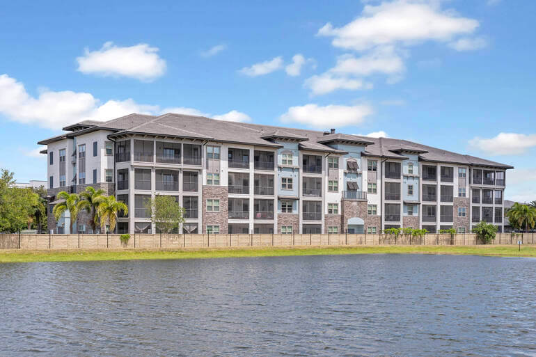 Real Estate Photo Editing by PhotoUp