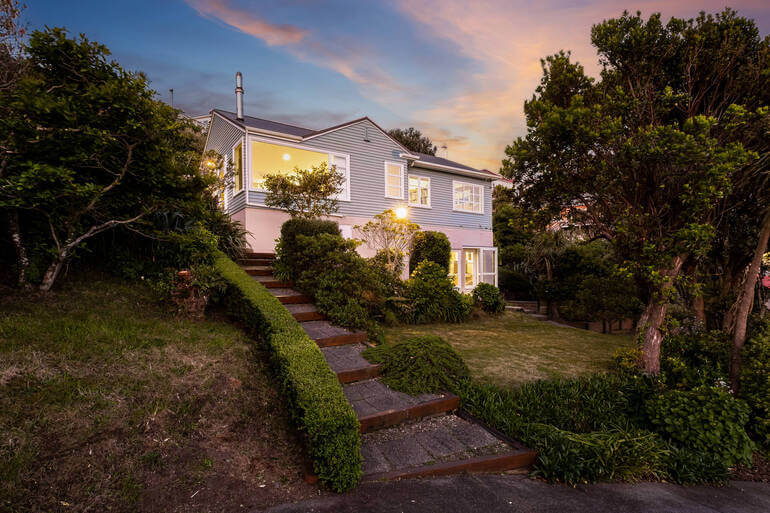 AI Real Estate Photo Editing by PhotoUp