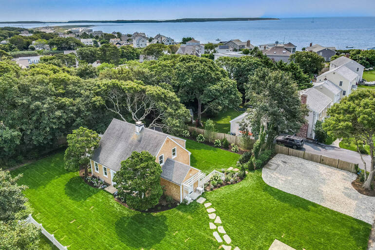 Real Estate Photo Editing by PhotoUp