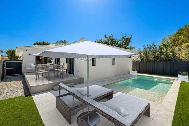 Virtual Staging by PhotoUp