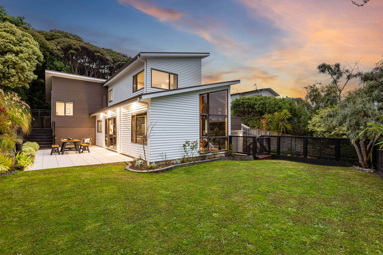 Real Estate Photo Editing by PhotoUp