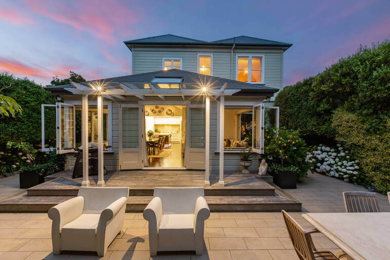 Day-to-Dusk Real Estate Photo Editing by PhotoUp