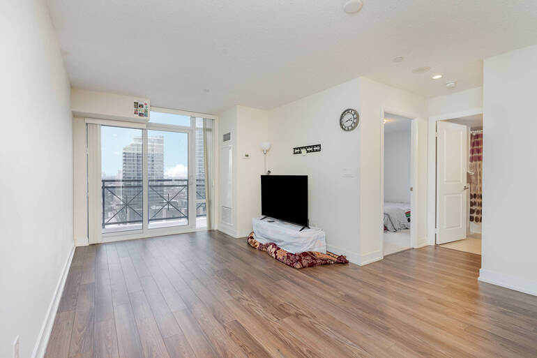 how to virtually declutter