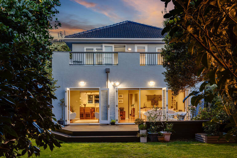 Real Estate Photo Editing by PhotoUp