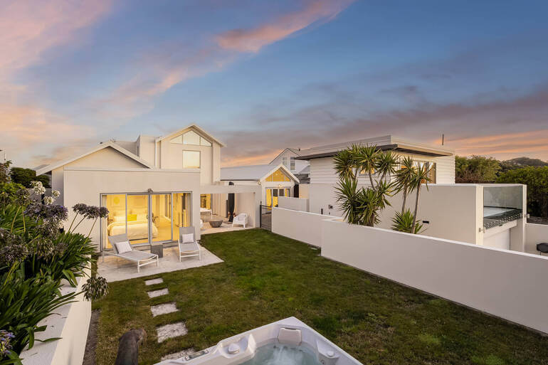 Real Estate Photo Editing by PhotoUp