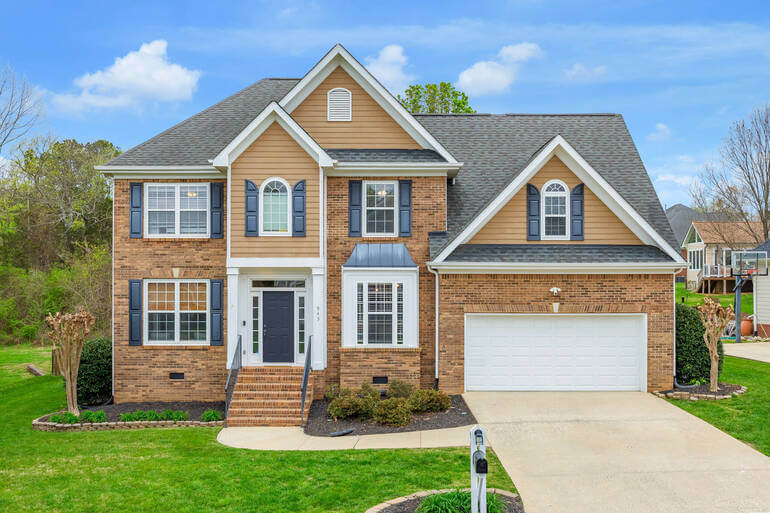 Real Estate Photo Editing by PhotoUp