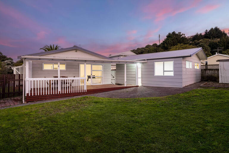 Real Estate Photo Editing by PhotoUp