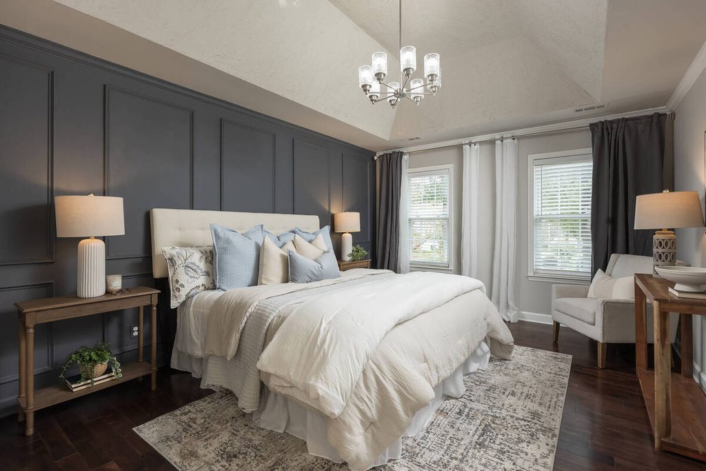 Modern bedroom with neutral decor.